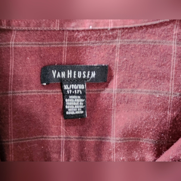 Van Heusen Button Down - Picture 5 of 5